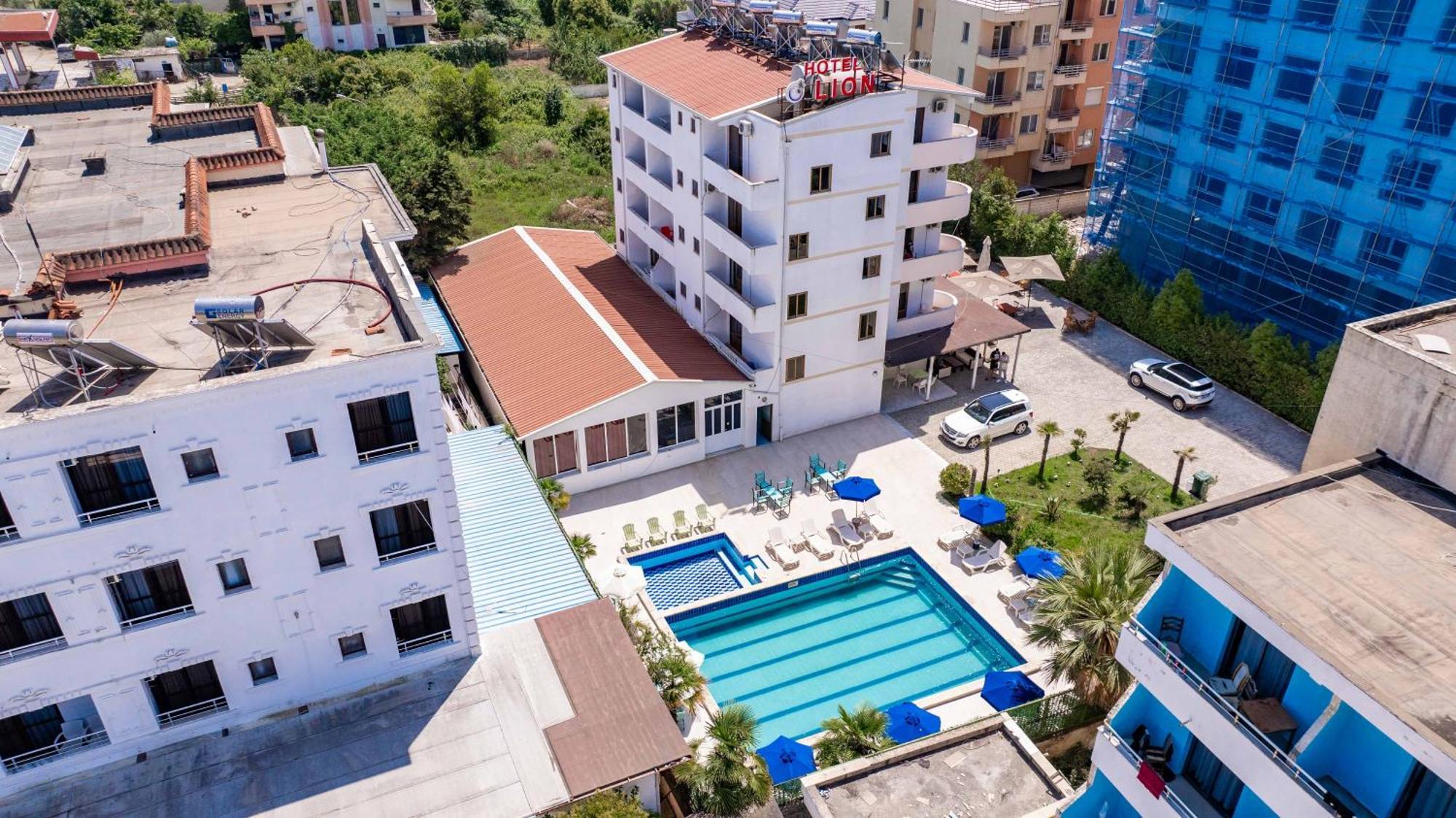 Hotel Lion 3*