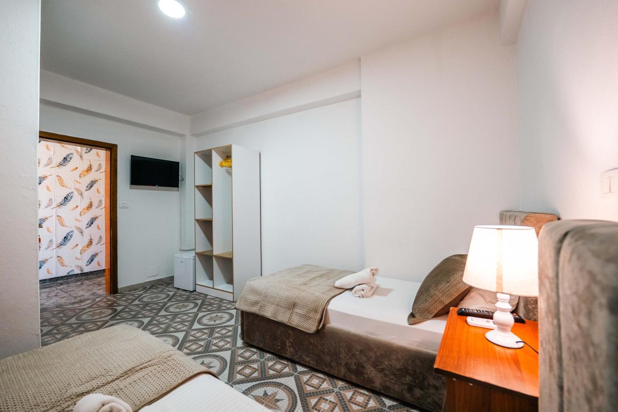 Lion Hotell 3*