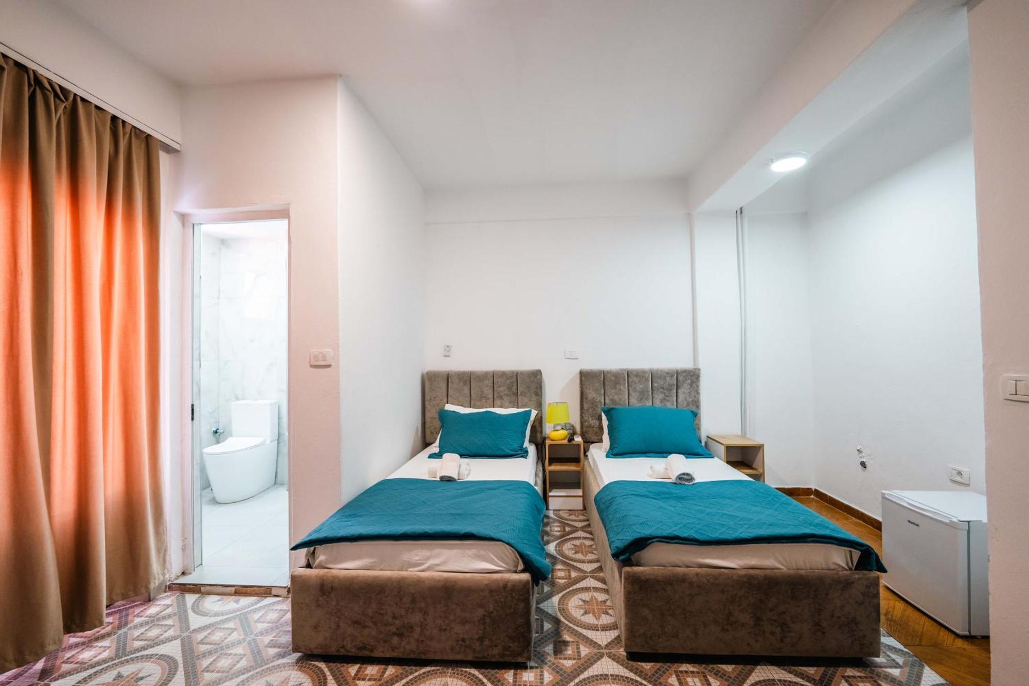 Lion Hotell 3*
